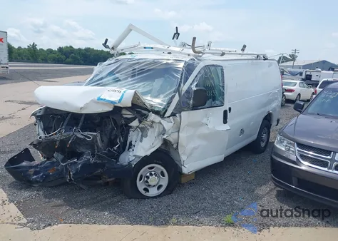 2012 Chevrolet Express 2500 Work Van z USA, uszkodzony, nr VIN 1GCWGFCA8C1181277